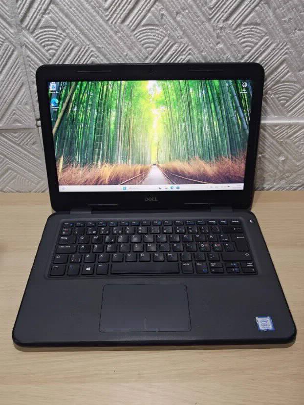 Akcija Dell Latitude 3310 i3 8gen 8gb ddr4 128ssd 13.3 UHD