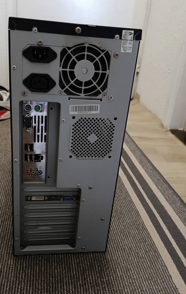 AMD Athlon 64 X2 Dual Core računar