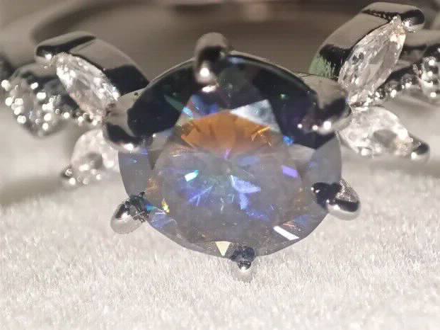 TOP S925 Srebro/Platina - Prsten 2CT/8mm Mojsanit Dijamant