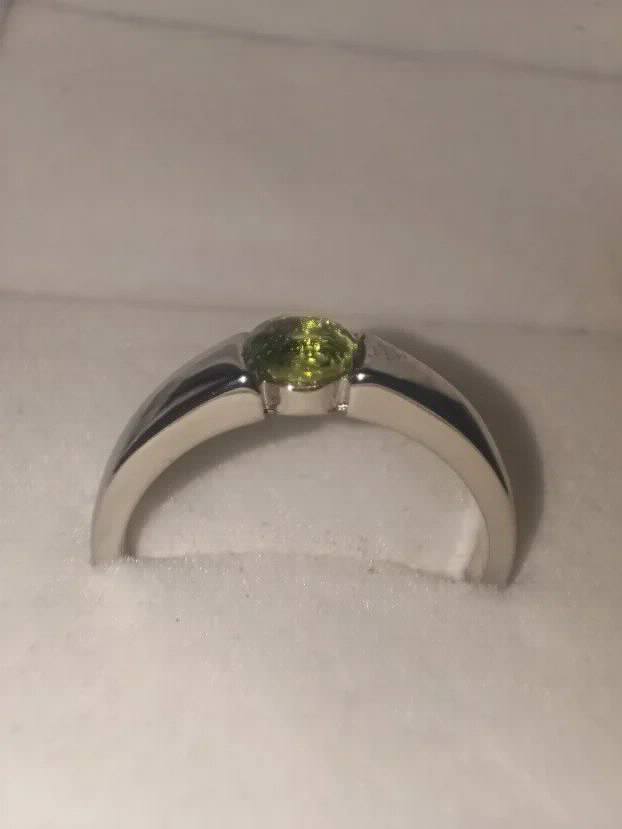 Unikat - S925 Srebrni Prsten s prirodnim Peridotom 0.5CT/5mm