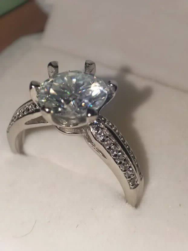 S925 Srebro/Platina - Prsten 2CT/8mm Mojsanit Dijamant