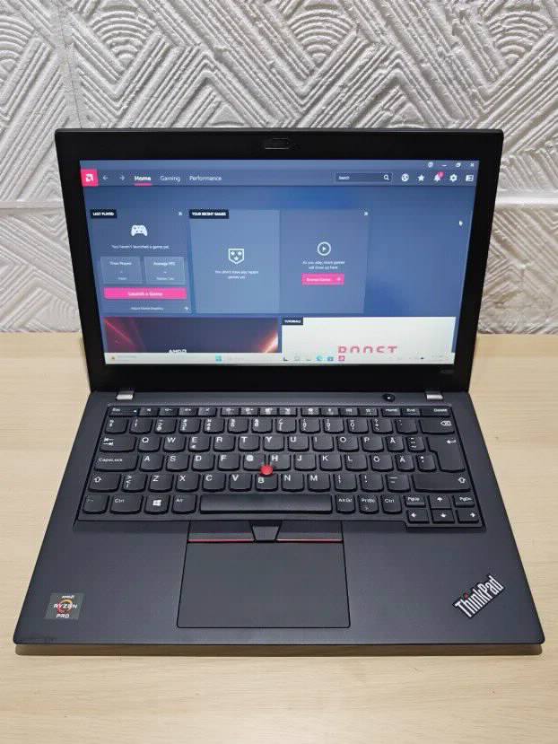 Lenovo Thinkpad A285 12.5 inch Ryzen Pro 8gb 128ssd Vega 6