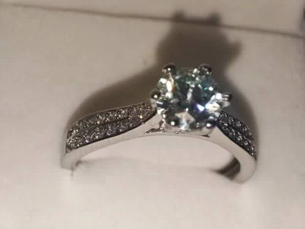 S925 Srebro/Platina - Prsten 1CT/6,5mm Mojsanit Dijamant