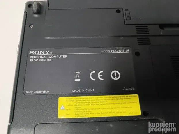 Sony Vaio 14 inch i3 4gb 500gb