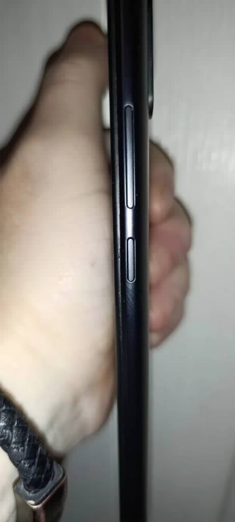 Redmi 9A (2GB/32GB) - Nekoriscen / Fabrička folija na ekranu