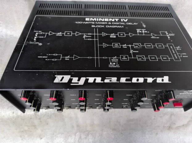 Vintage aktivna mikseta Dynacord Eminent IV 100W sa digitaln