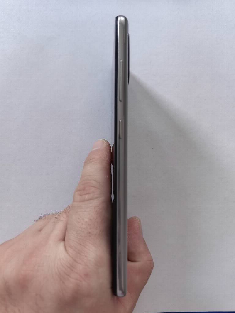 Samsung A51 sivi