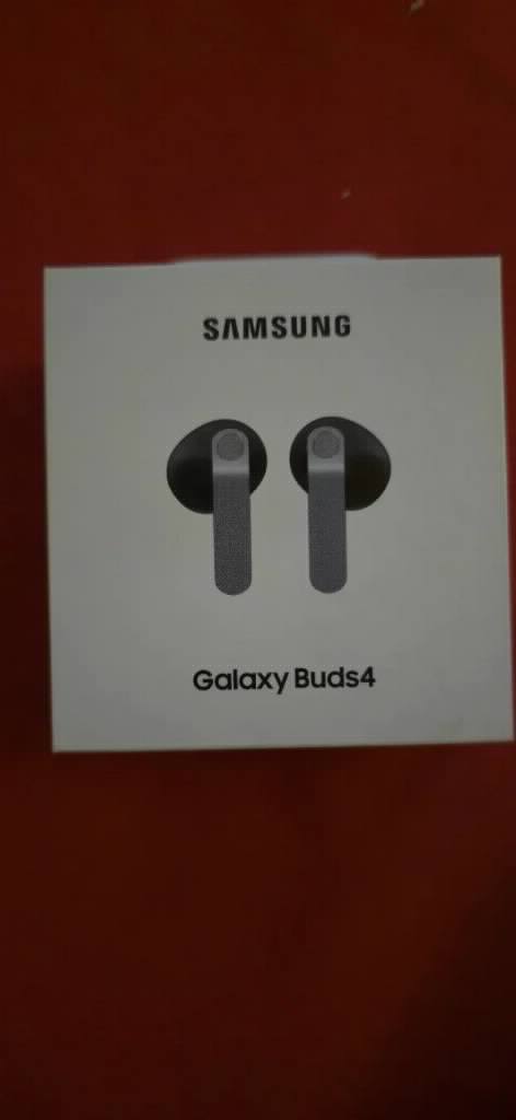 Samsung buds 4 nove
