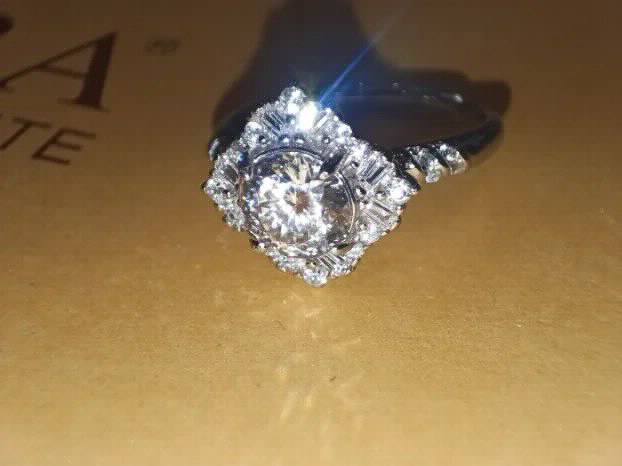 S925 Srebro/Platina - Prsten 1CT/6,5mm Mojsanit Dijamant