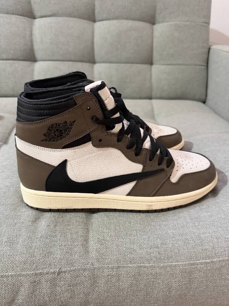 Air Jordan 1 Retro High Travis Scott Cactus Jack Broj 46