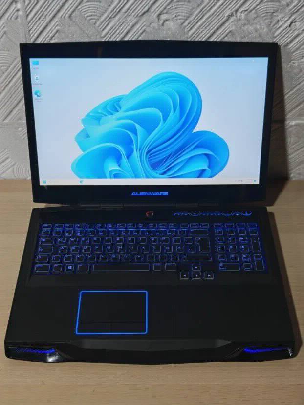 Alienware M17X i7 3gen 12gb ssd+1tb GTX660