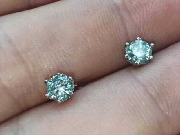 S925 Mindjuse s 2 Light Blue Mojsanit Dijamanta po 0,5CT/5mm