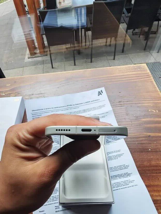Honor 600 Pro 12/512GB Golden White NOVO GARANCIJA