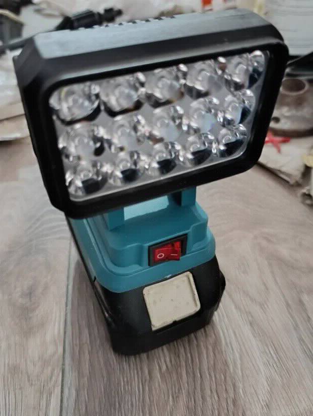 Komplet 2 LED Lampe kompatibilne sa Makita baterijama