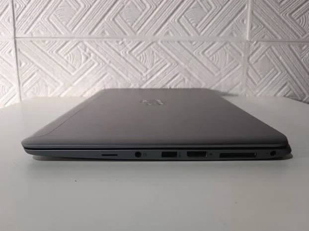 Hp Folio i7 5Gen 4gb 32gb ssd 14inch FullHD