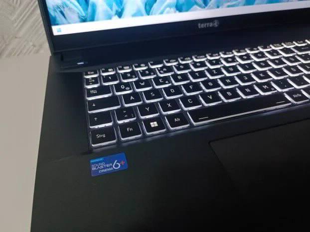 Terra i5 12gen 16gb 512ssd 17.3 Full HD iris XE
