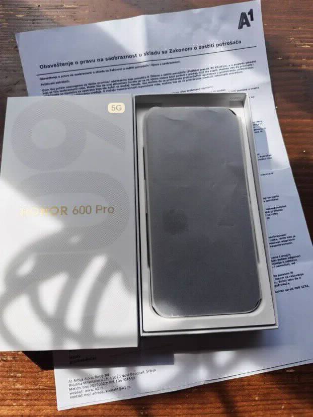 Honor 600 Pro 12/512GB Golden White NOVO GARANCIJA