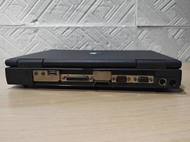 RETRO mitac Mi note Pentium 3 64mb winodws 98 com lpt