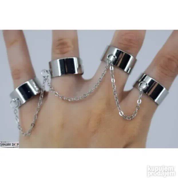 Chained Rings V02 (B917)