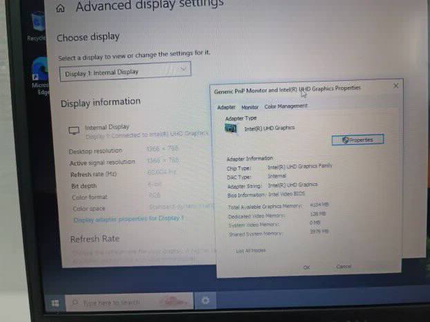 Dell Latitude i3 10gen 4gb ddr4 128ssd 14inch intel gpu