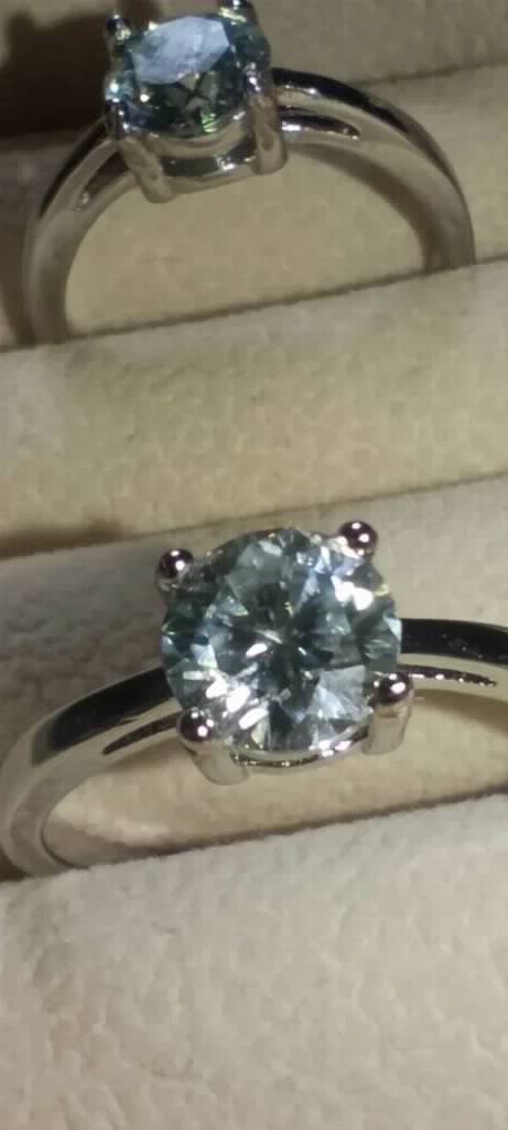 Novo: S925 Srebrni Prsten sa 1ct/6.5mm Mojsanit Dijamantom