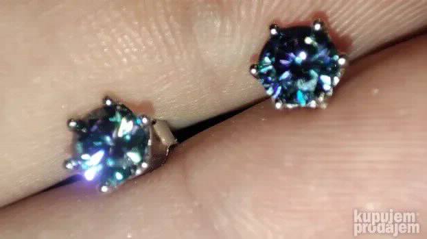 S925 Srebrne mindjuse Mojsanit Dijamanti PURPLE 5mm/0,5 CT