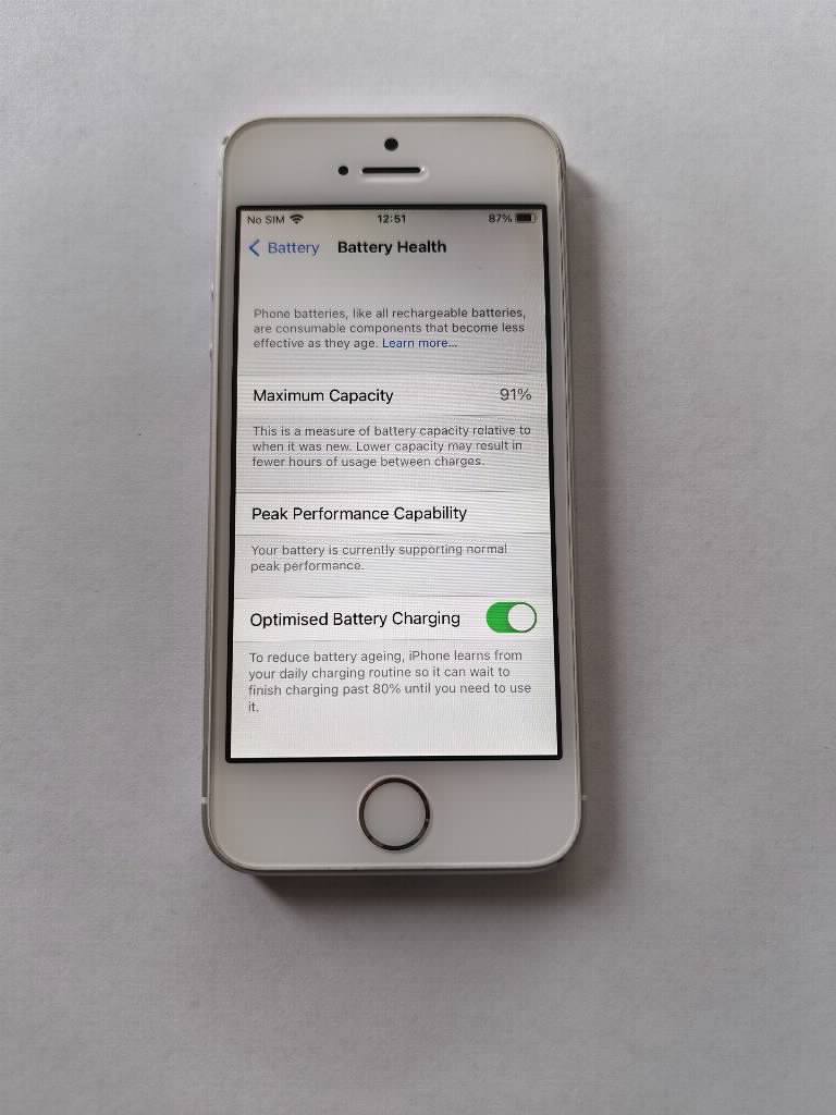 Iphone SE 2016 32gb beli