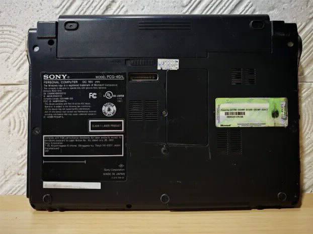 RETRO Sony Vaio 11.1 inch Windows XP