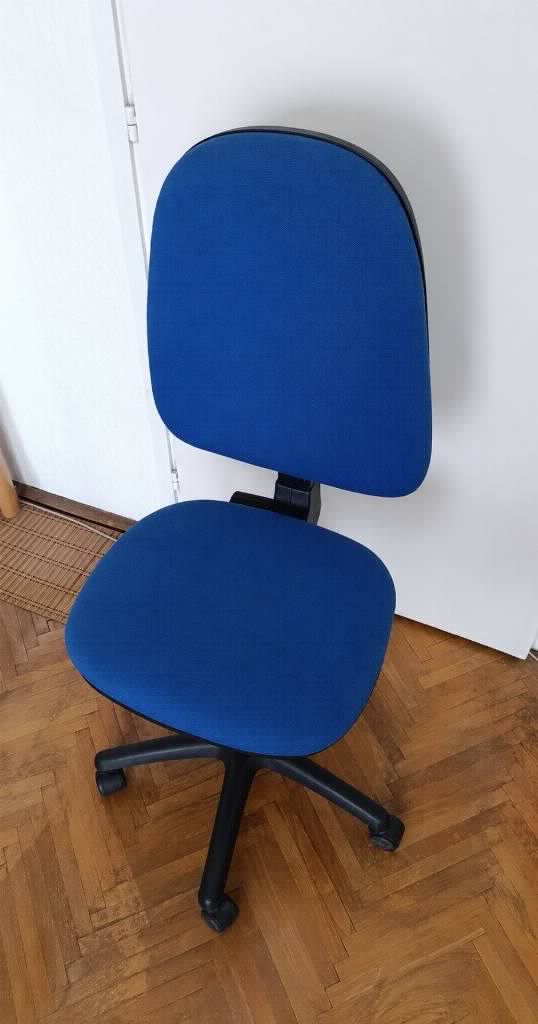 Poslovne stolice - konferencijska i kancelarijska