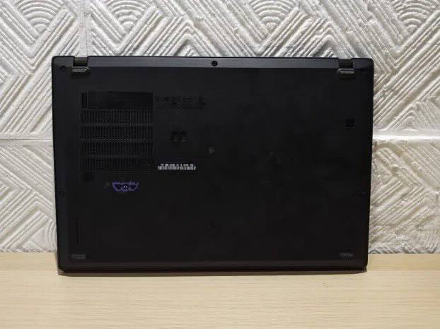Lenovo Thinkpad A285 12.5 inch Ryzen Pro 8gb 128ssd Vega 6