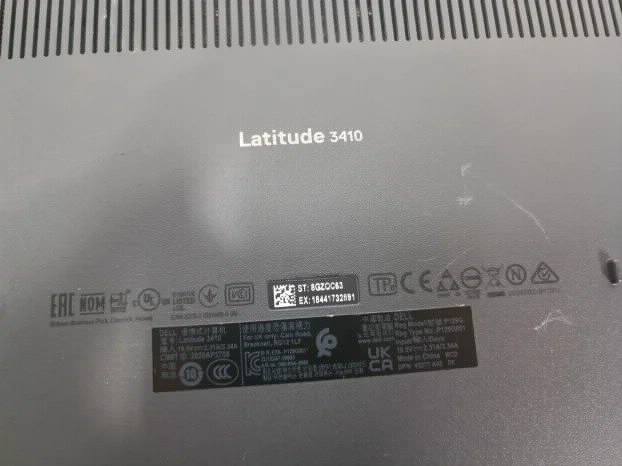Dell Latitude i3 10gen 4gb ddr4 128ssd 14inch intel gpu