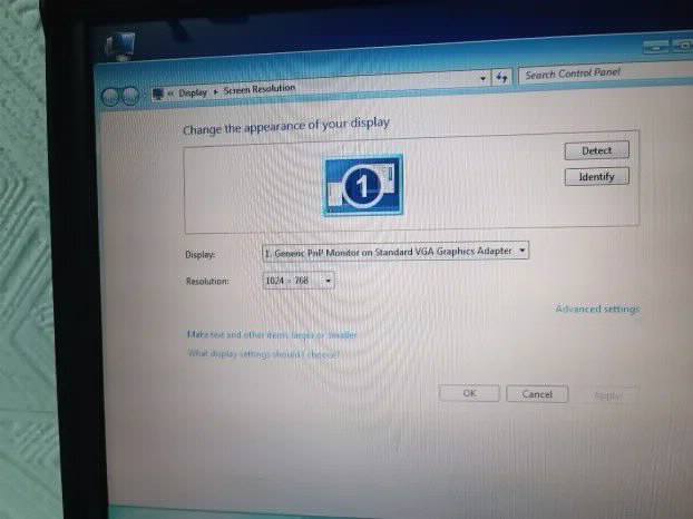 Lenovo R60 T5600 2gb 80gb disk 15inch