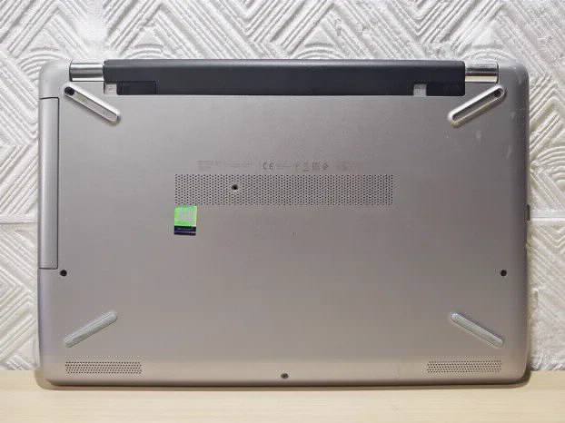 Hp 250 G6 i5 7gen 8gb 15.6 fhd ssd
