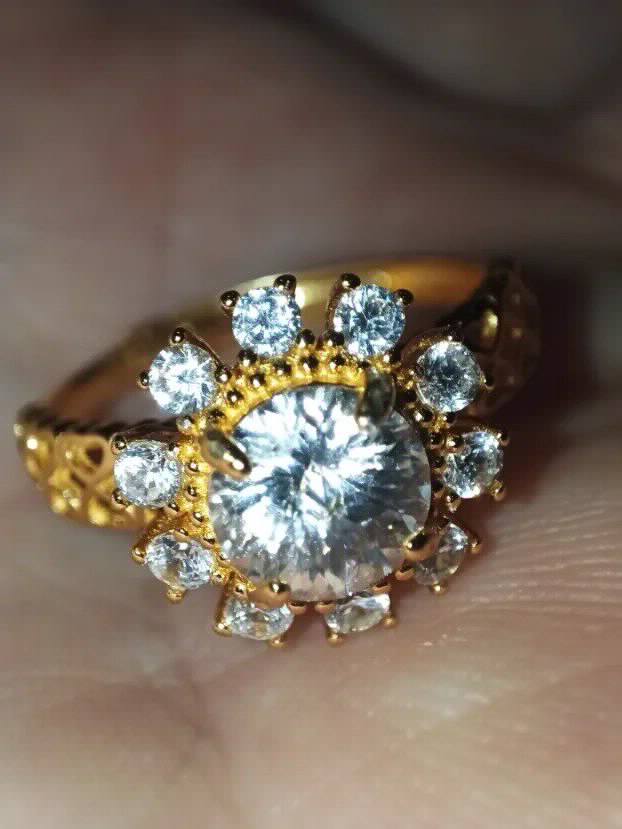 S925 Srebro/Pozlata - Prsten 1CT/6,5mm Mojsanit Dijamant