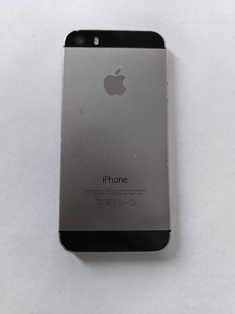 Iphone 5S 16gb crni