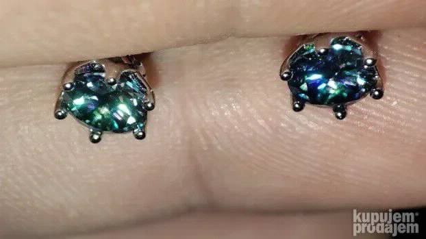 S925 Srebrne mindjuse Mojsanit Dijamanti PURPLE 5mm/0,5 CT