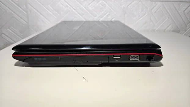 Msi laptop Gamer i7 4gen 8gb Nvidia Full HD 128ssd