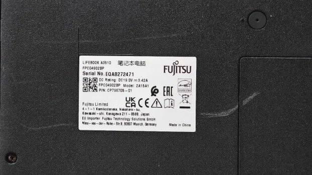 Fujitsu A serija i3 10gen 8gb 256ssd 15.6 FullHD