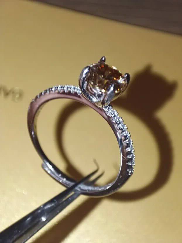 S925 Srebro/Platina - Prsten 1CT/6,5mm Mojsanit Dijamant Champagne