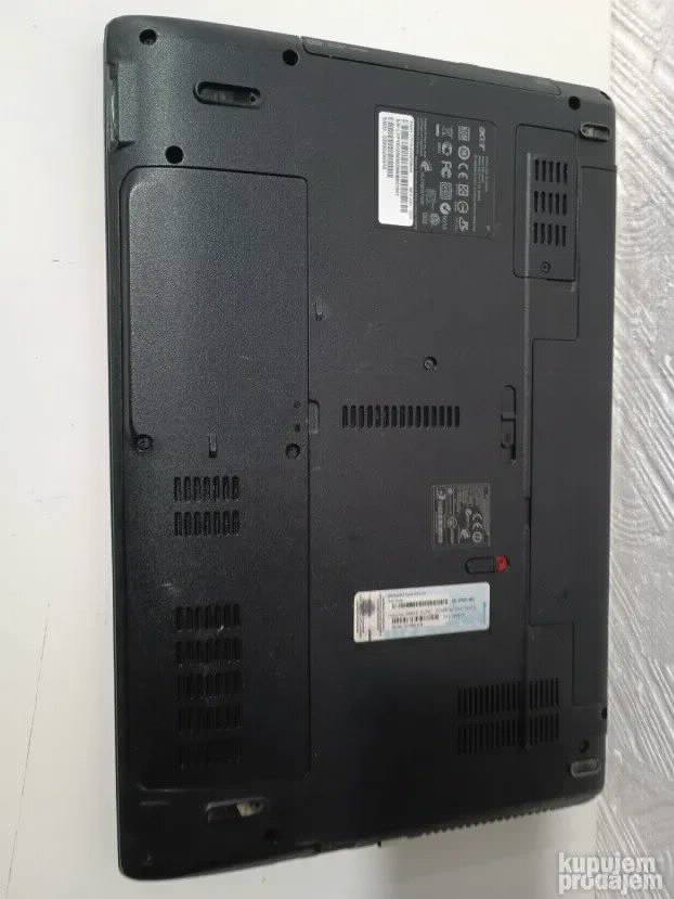 Acer i5 4gb 160gb 15.6 Ati radeon