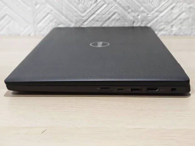 Dell Latitude 7520 i5 11gen 16gb 256ssd 15.6 FHD iris XE