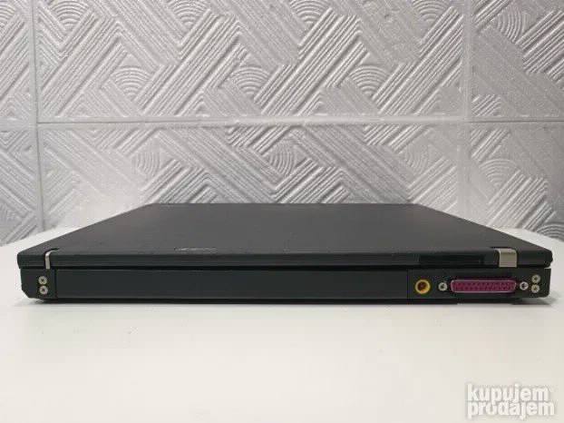 RETRO Ibm t41 pentium 4 1gbram 60gb lpt port