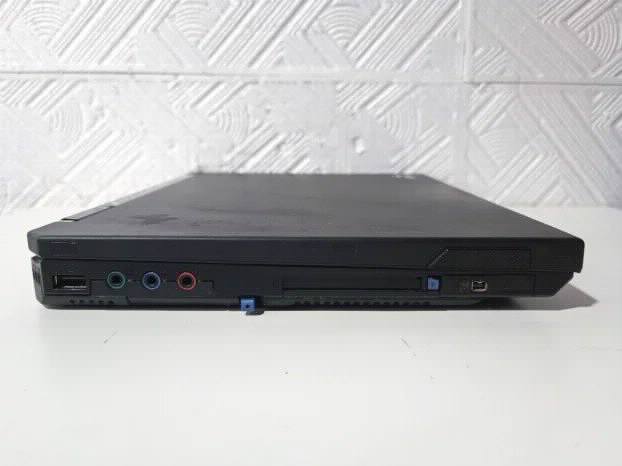 RETRO ibm X31 Pentium M 1.5Gb ram 40Gb 12.1 inch Windows Xp