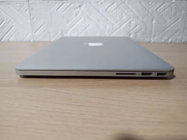 Macbook Pro Retina Early 2015 i5 8gb 256ssd