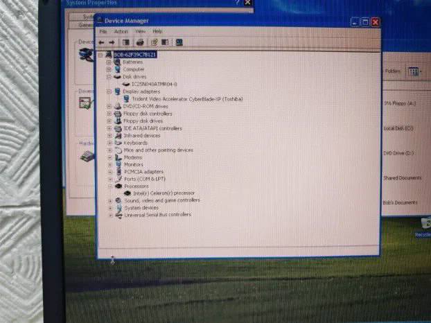 RETRO Toshiba satelite Celeron 995mhz Comport LPT Windows xp