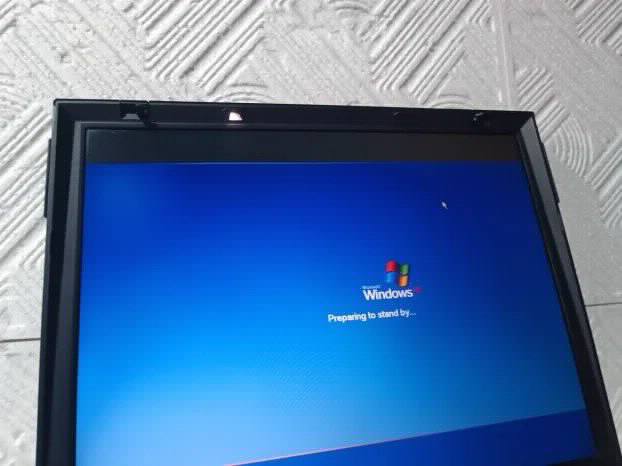 RETRO ibm X31 Pentium M 1.5Gb ram 40Gb 12.1 inch Windows Xp