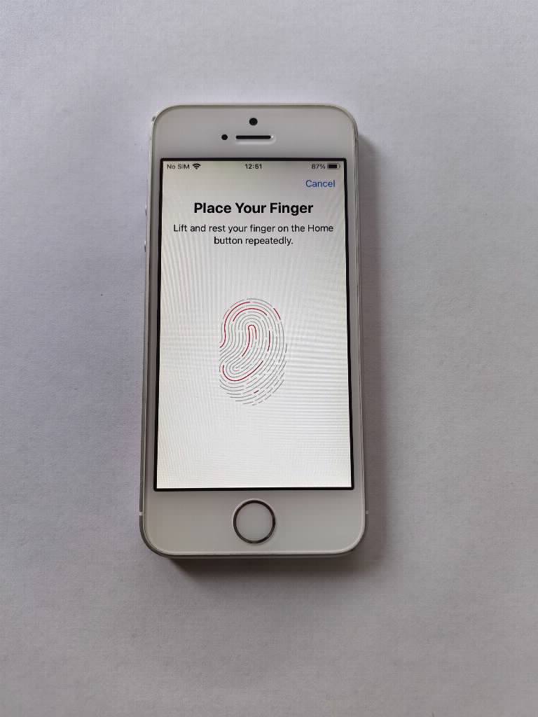 Iphone SE 2016 32gb beli