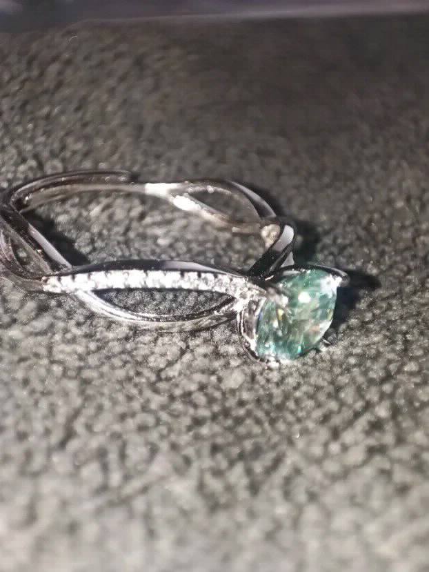 TOP S925 Prsten sa 1CT Mojsanit Dijamantom - Light Blue