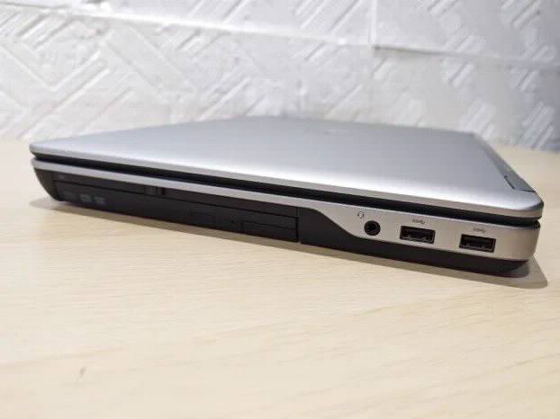 Dell E6450 i5 4gen 15.6FHD Ssd 8gb ram smartcard