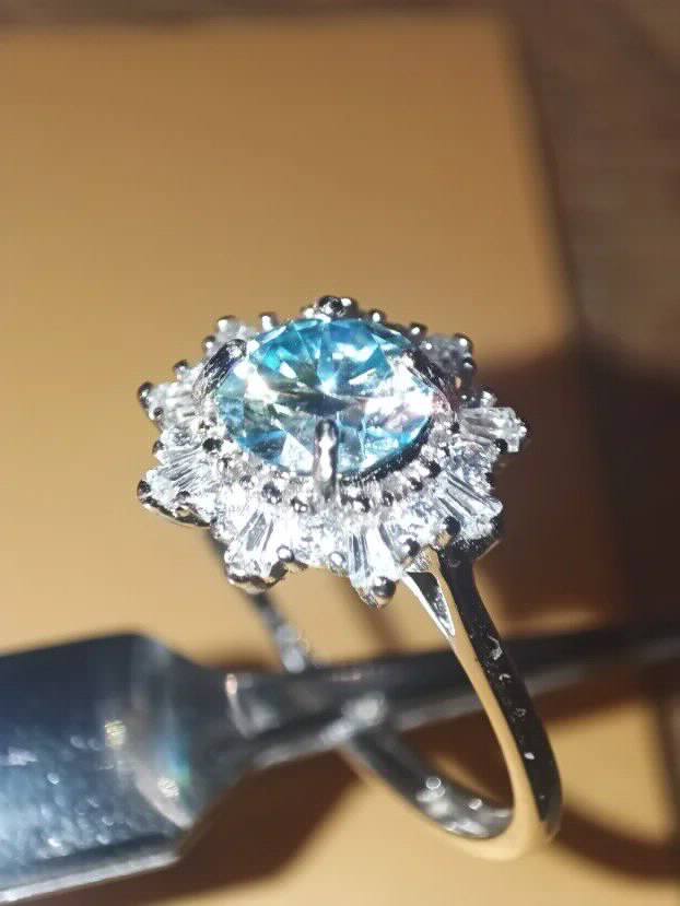 S925 Srebro/Platina - Prsten 1CT/6,5mm Mojsanit Dijamant Aquamarine